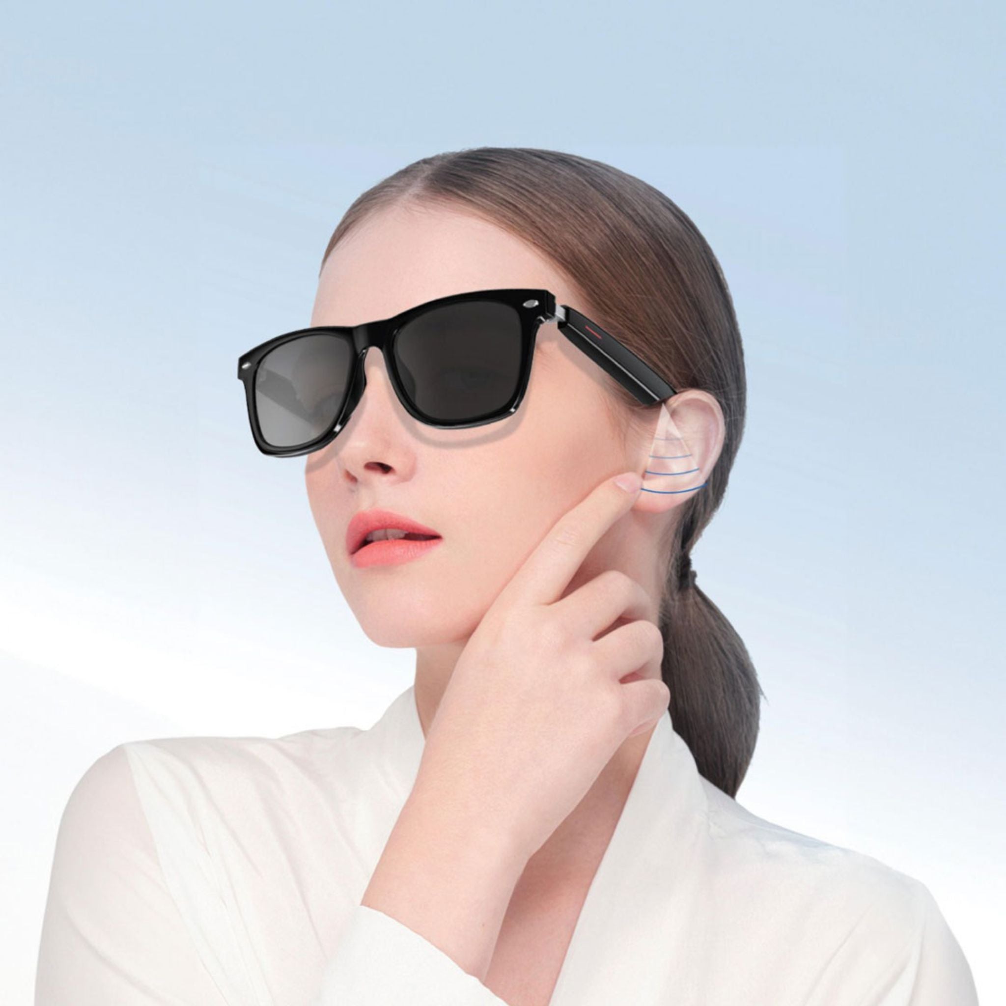 Green Lion Paris 2 Smart Glass in black features Bluetooth 5.3 connectivity, 80mAh battery with 4–6 hours usage, 180-hour standby, 15m range, and 1.5-hour magnetic charging. It includes a built-in microphone, touch controls- Black